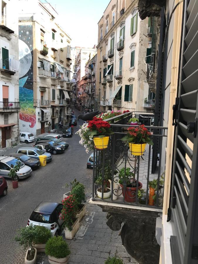 La Cartolina Di Parking Free Small Car Apartment Neapel