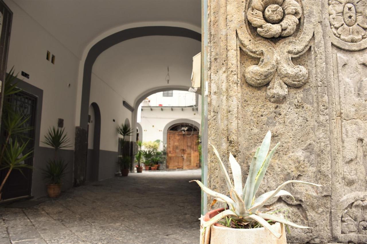 Apartamento La Cartolina Di Napoli Parking Free Small Car *