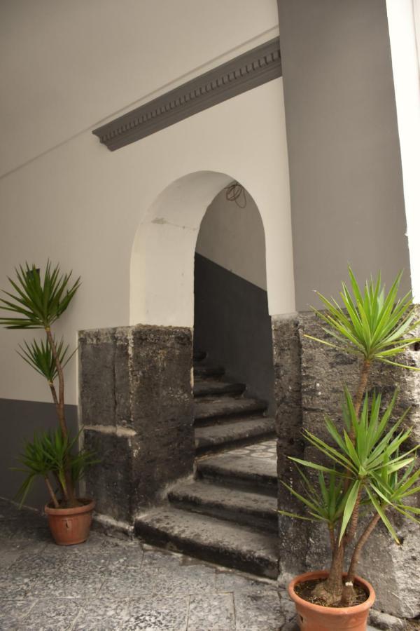 Apartamento La Cartolina Di Napoli Parking Free Small Car