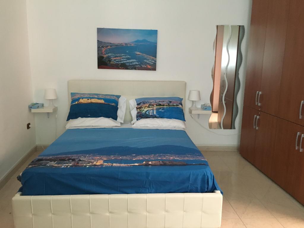 Apartamento La Cartolina Di Napoli Parking Free Small Car Nápoles